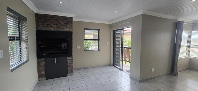 3 Bedroom Property for Sale in Reebok Western Cape